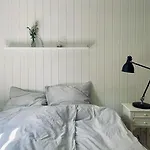 Modern In Peaceful Surroundings *