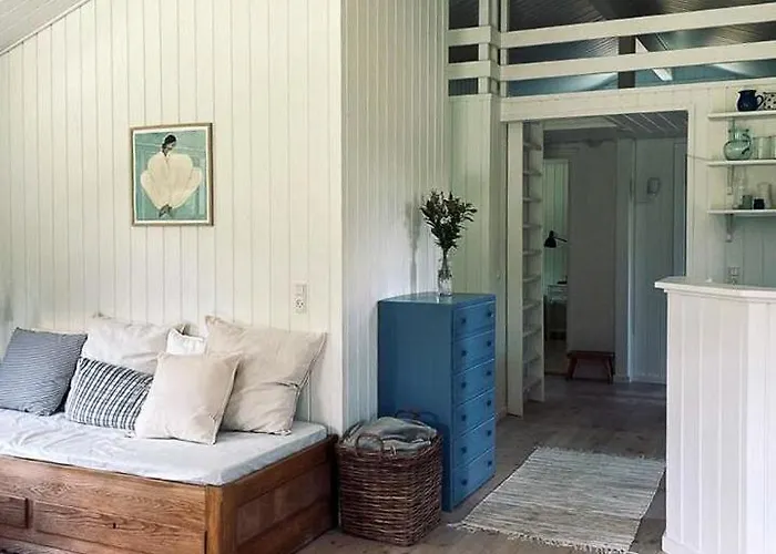 Modern In Peaceful Surroundings Semesterbostad