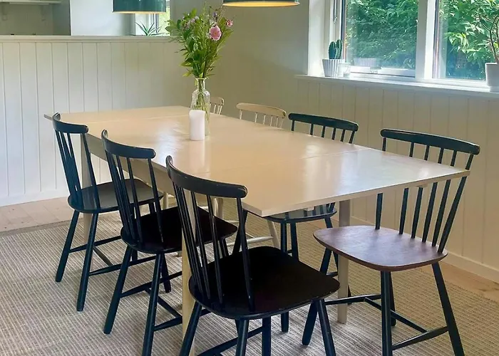 Modern In Peaceful Surroundings * Melby