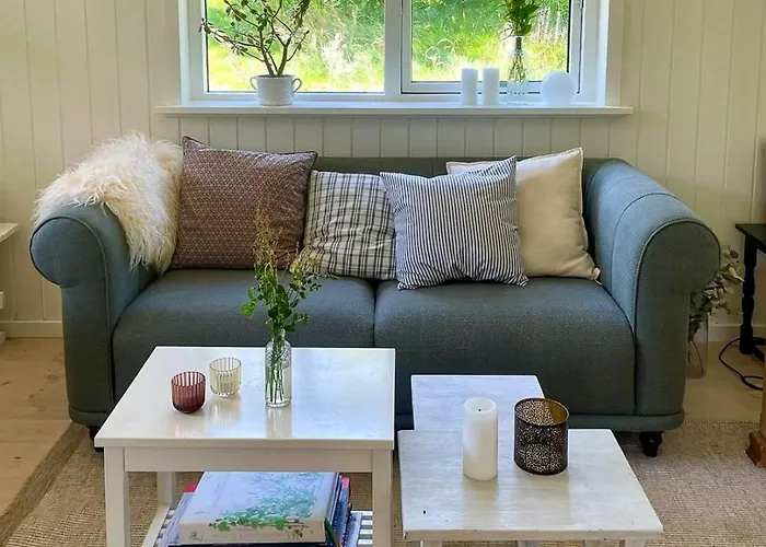 Modern In Peaceful Surroundings * Melby