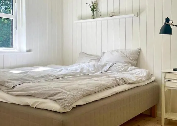 Semesterbostad Modern In Peaceful Surroundings *