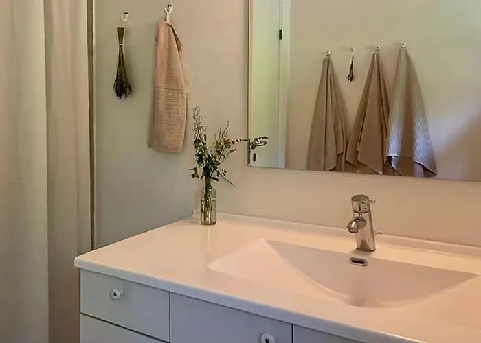 Modern In Peaceful Surroundings Semesterbostad Melby